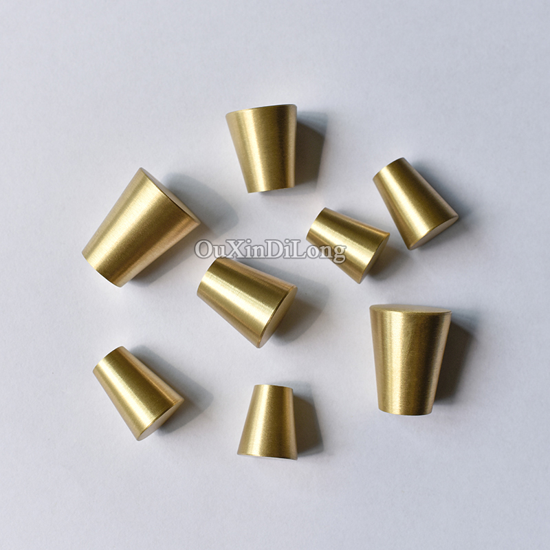 Brand Hardware Furniture - Nuovissimo Set di 10 Maniglie in
