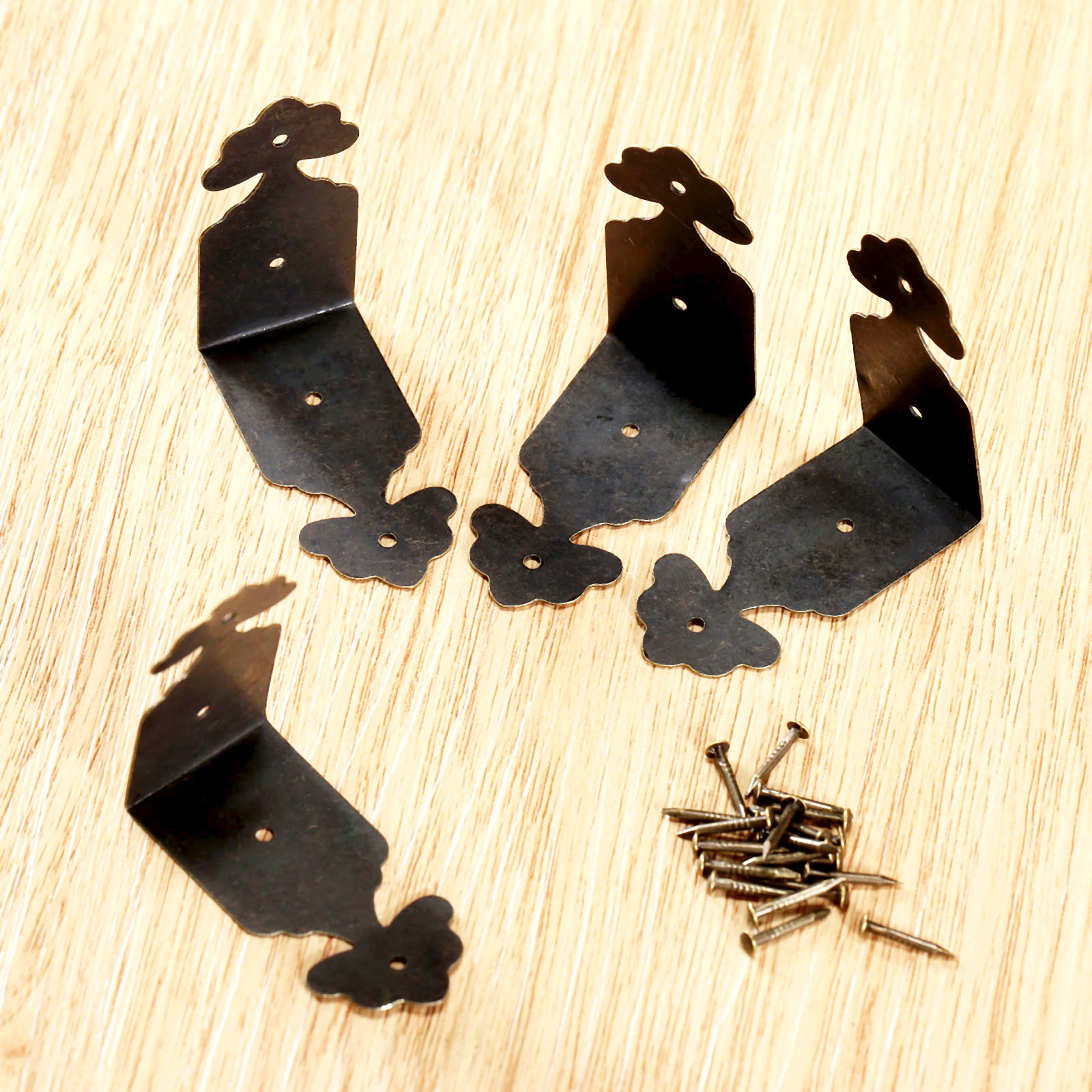 4 Pcs Decorativo Salva Angolo  - Furniture Hardware Covers recensione e prezzo