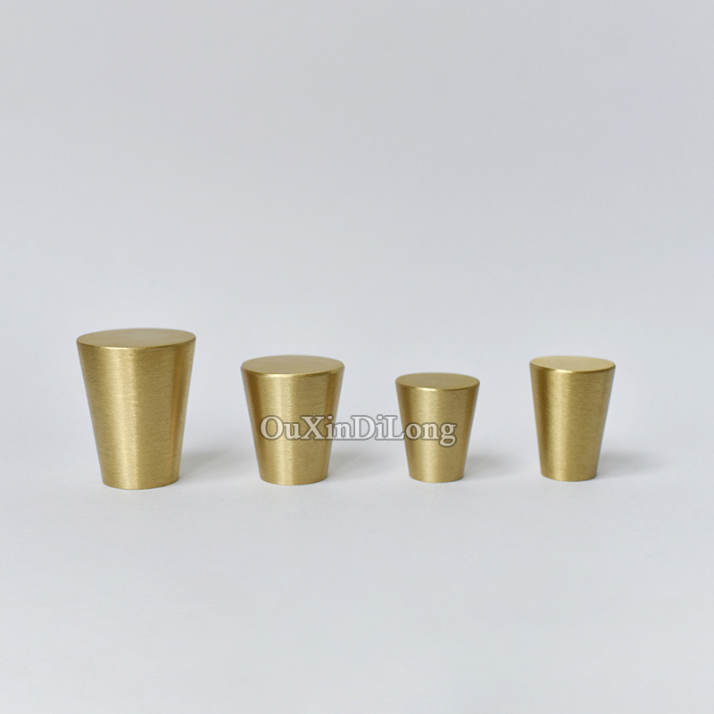 Nuovissimo Set di 10 Maniglie  - Brand Hardware Furniture recensione e prezzo